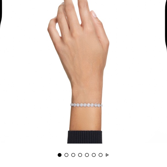 Swarovski Una Angelic bracelet with the extra extension piece - Picture 4 of 5